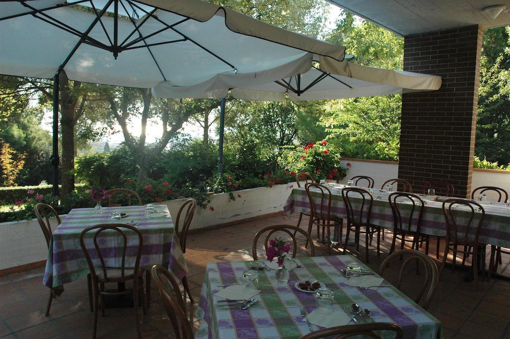 Colle Moro - B&B Villa Maria Città Sant'Angelo Esterno foto